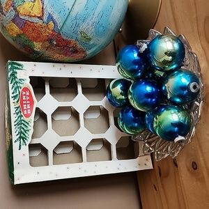 Vintage Shiny Brite glass Christmas ornaments in original box